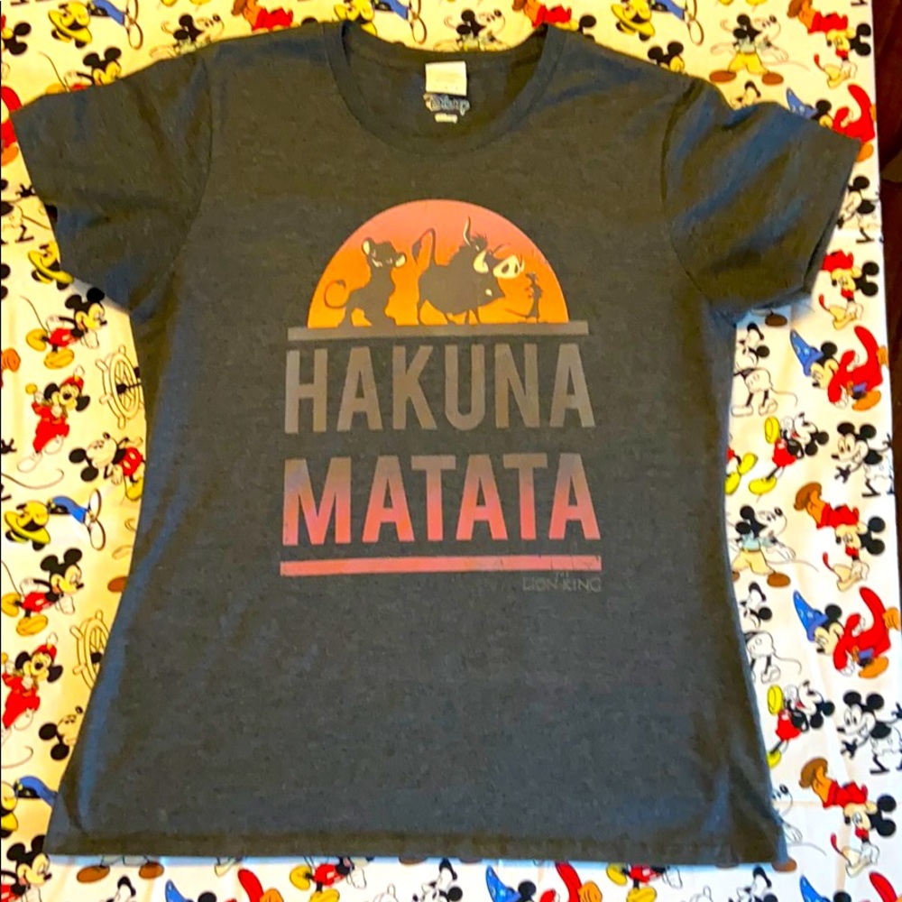 Hakuna Matata Tee